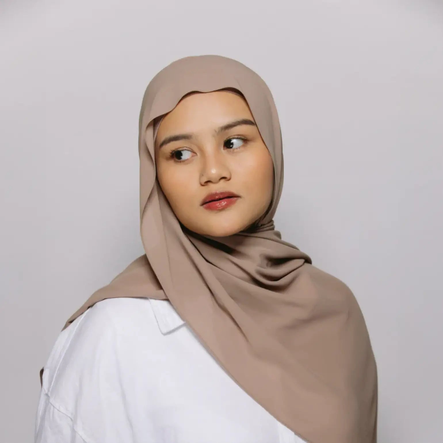 Luxe hijab – Elegante chiffon met ingebouwde magneten